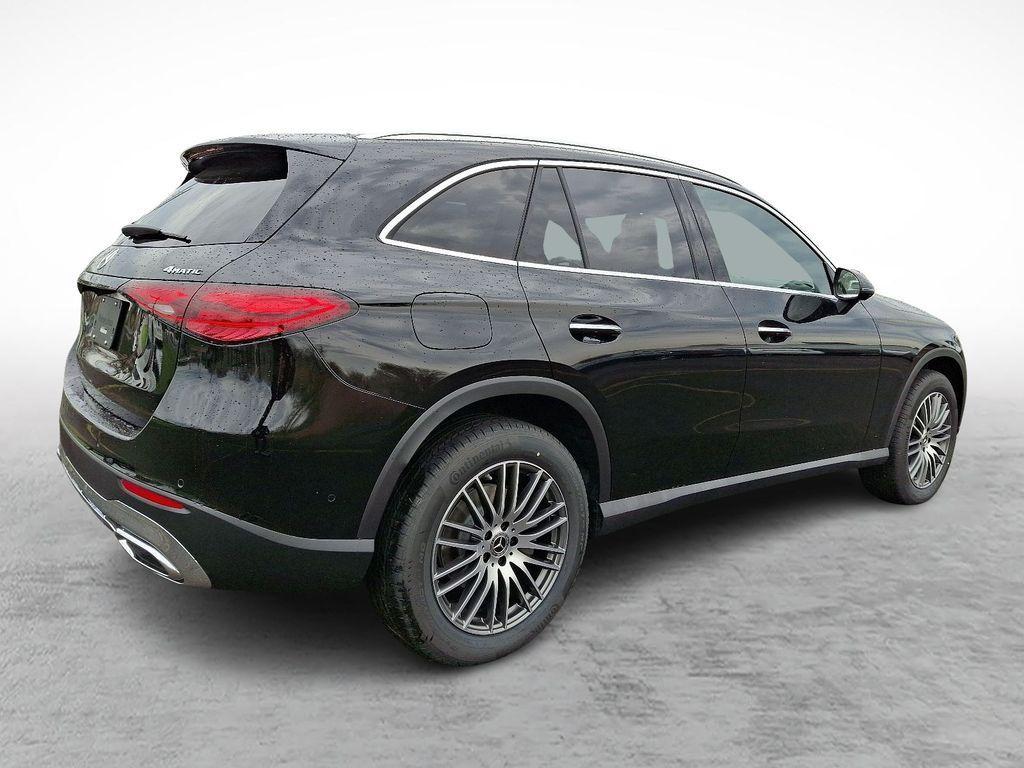 new 2025 Mercedes-Benz GLC 300 car, priced at $55,645
