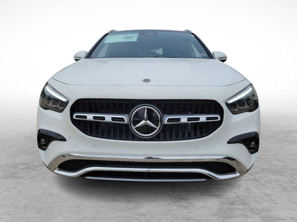 new 2025 Mercedes-Benz GLA 250 car, priced at $49,695