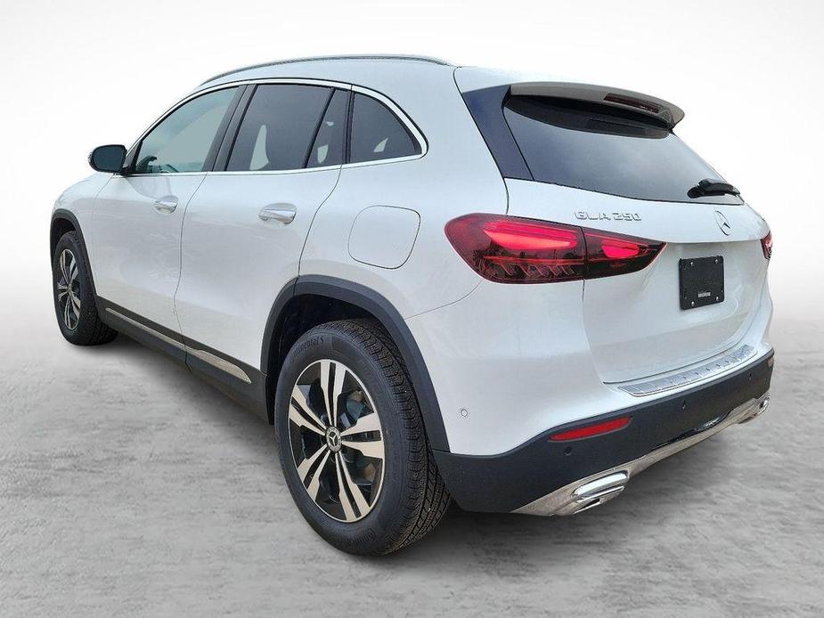 new 2025 Mercedes-Benz GLA 250 car, priced at $49,695