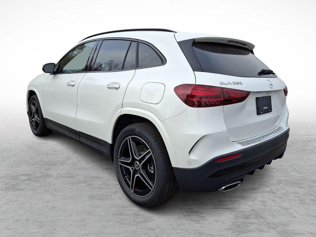 new 2025 Mercedes-Benz GLA 250 car, priced at $53,855