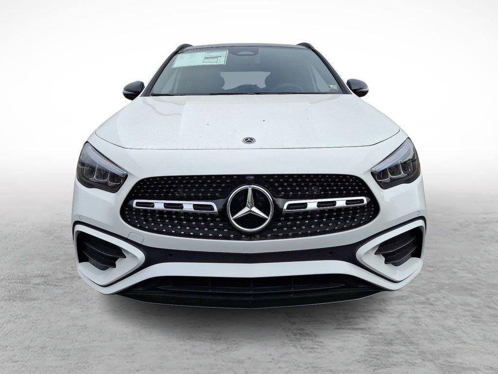 new 2025 Mercedes-Benz GLA 250 car, priced at $53,855