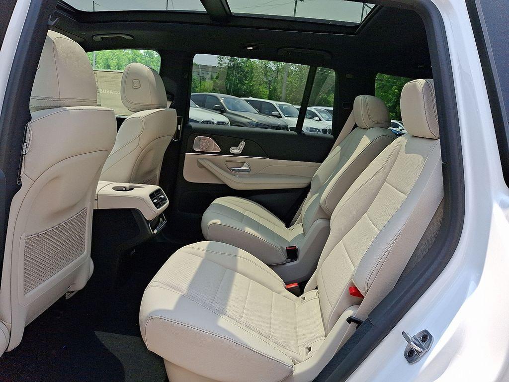 new 2025 Mercedes-Benz GLS 450 car, priced at $97,430