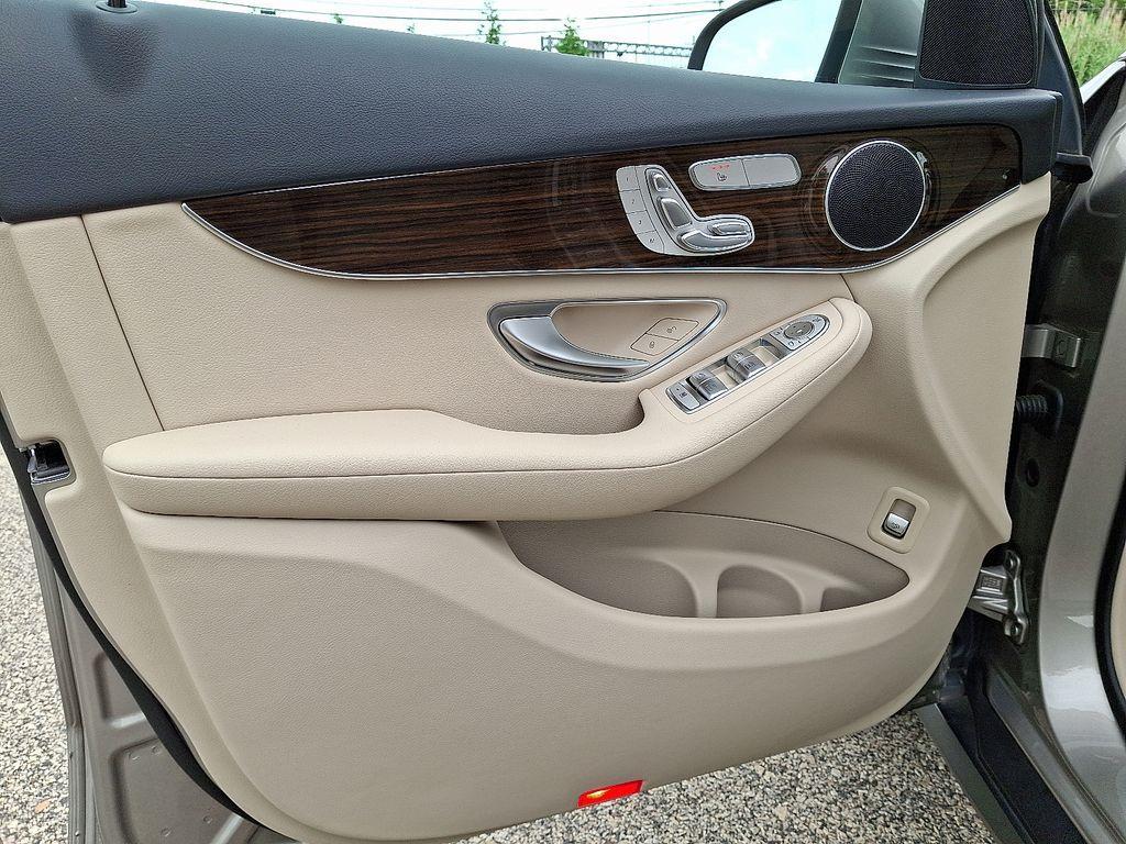 used 2022 Mercedes-Benz GLC 300 car, priced at $37,764