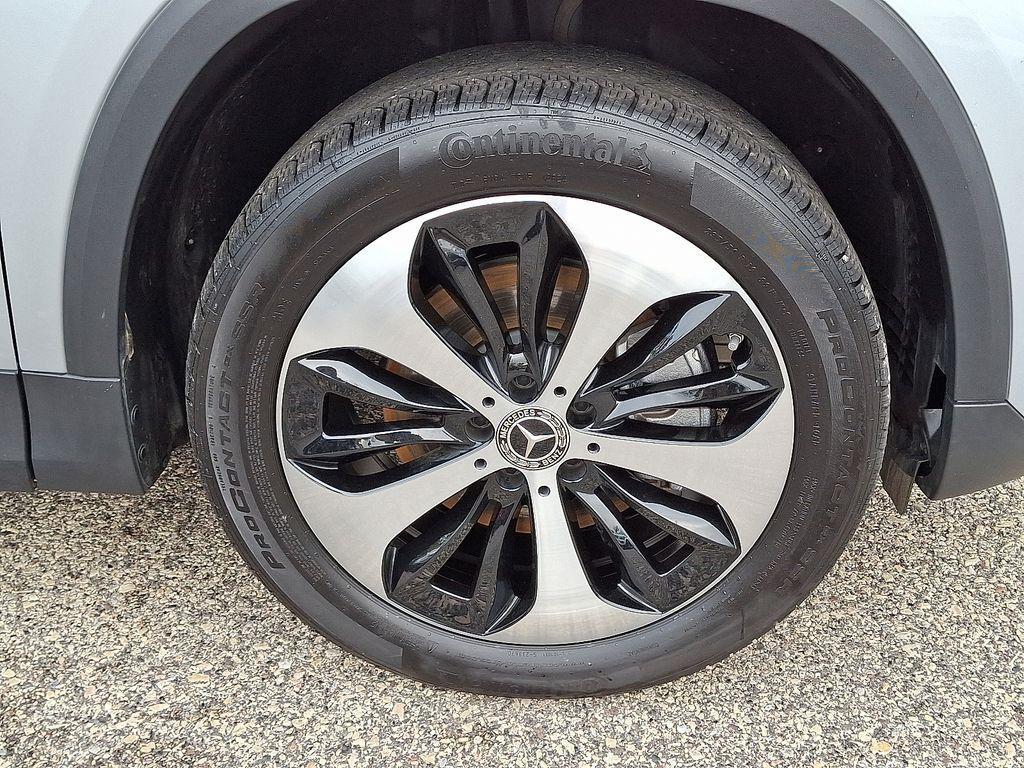 used 2025 Mercedes-Benz GLA 250 car, priced at $41,998