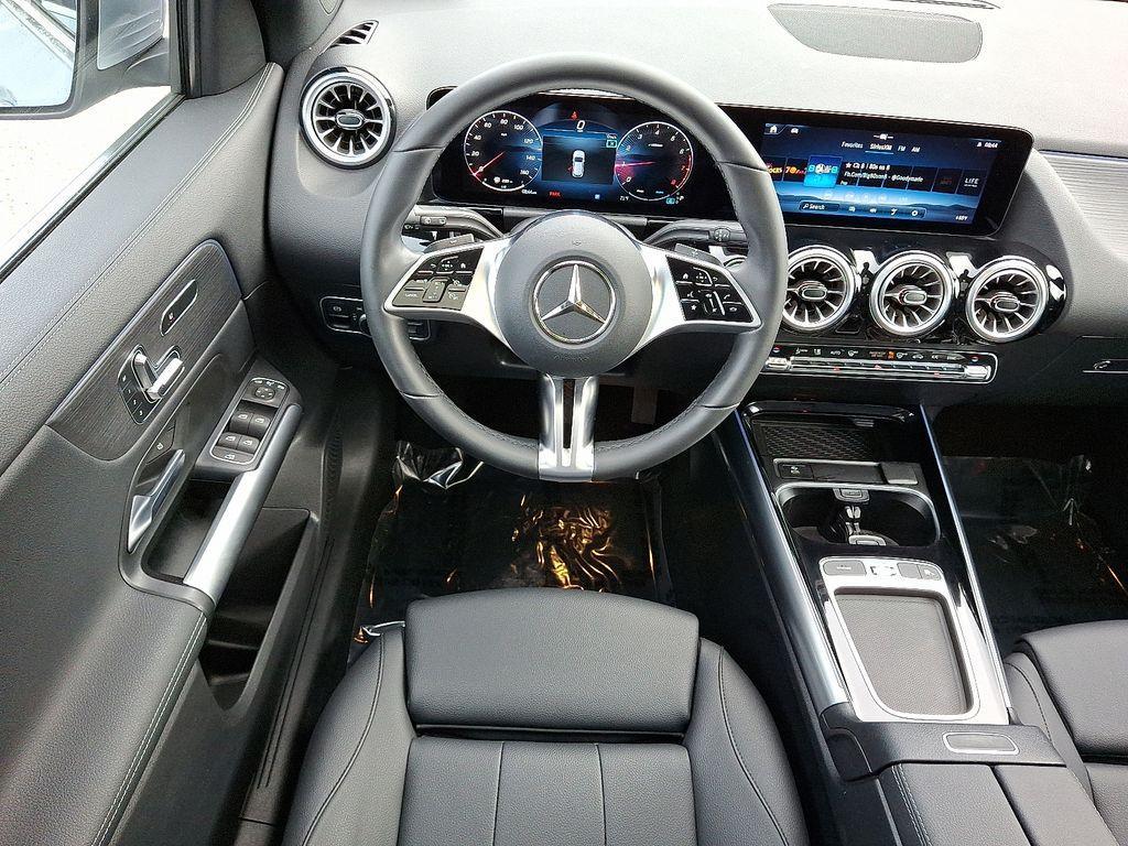 used 2025 Mercedes-Benz GLA 250 car, priced at $41,998