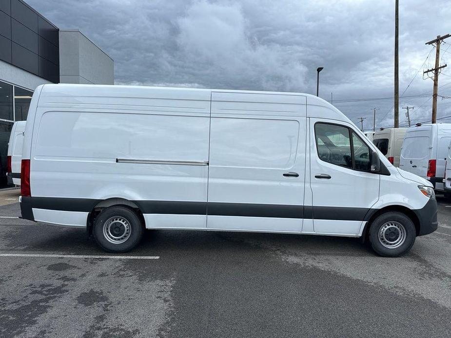 new 2024 Mercedes-Benz Sprinter 2500 car, priced at $66,751