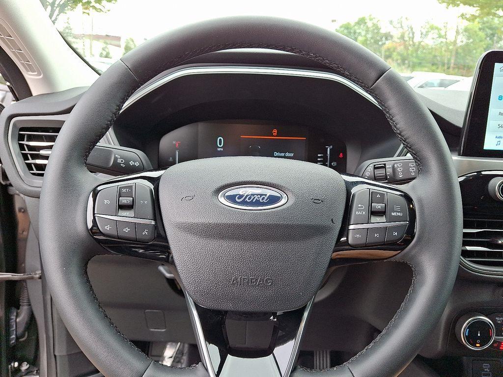 used 2023 Ford Escape car, priced at $22,424