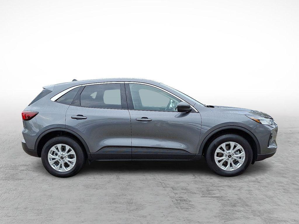 used 2023 Ford Escape car, priced at $22,424