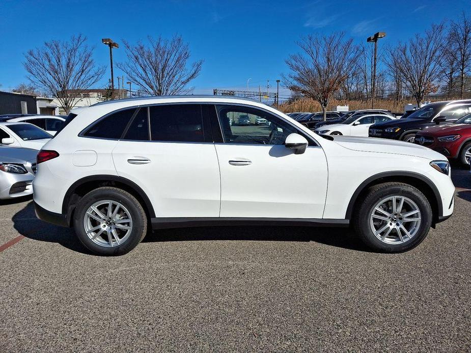 new 2025 Mercedes-Benz GLC 300 car, priced at $58,305