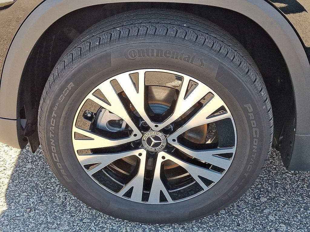 used 2025 Mercedes-Benz GLA 250 car, priced at $41,999