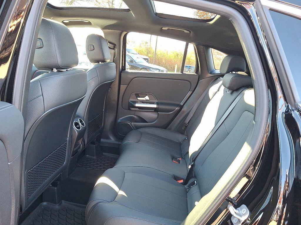 used 2025 Mercedes-Benz GLA 250 car, priced at $41,999