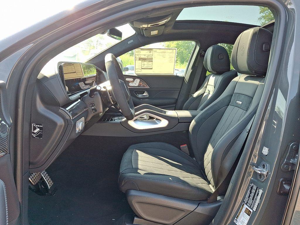 new 2025 Mercedes-Benz AMG GLE 63 car, priced at $146,660