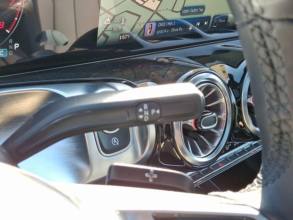 new 2025 Mercedes-Benz GLB 250 car, priced at $53,540