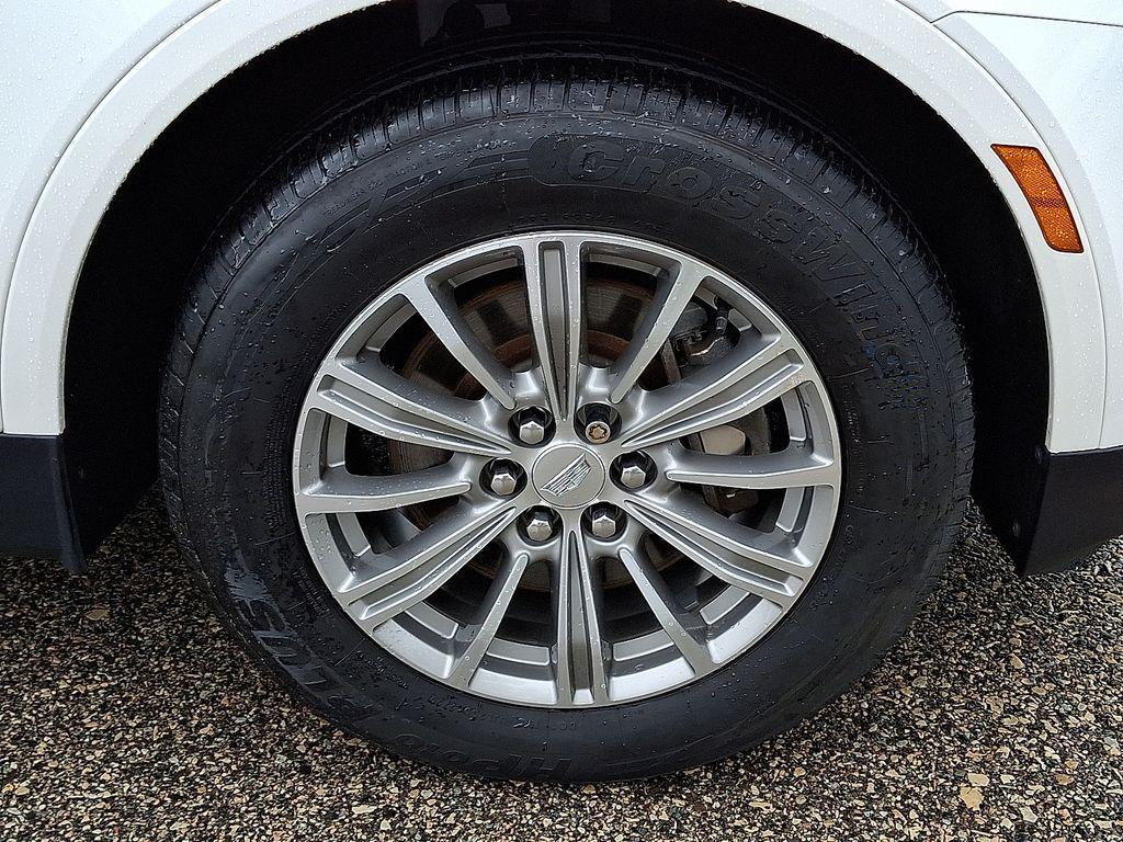 used 2019 Cadillac XT5 car, priced at $22,999