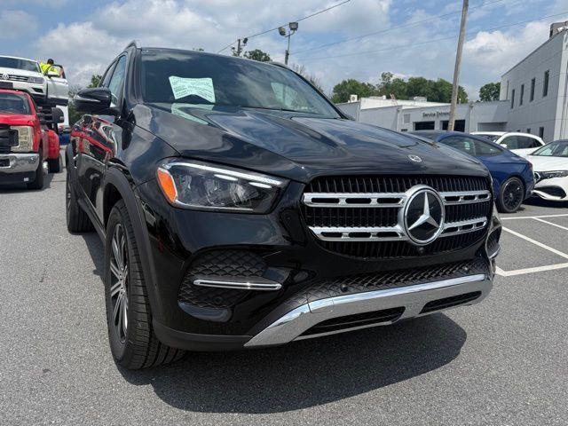 new 2025 Mercedes-Benz GLE 450 car, priced at $76,360