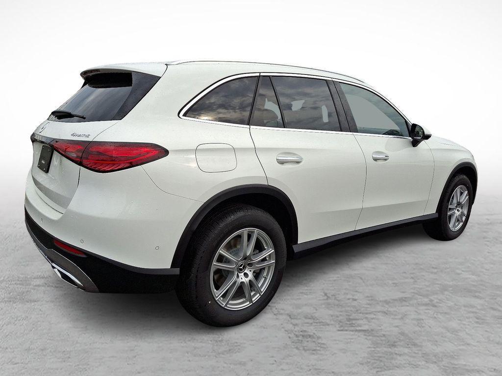 new 2025 Mercedes-Benz GLC 300 car, priced at $56,385