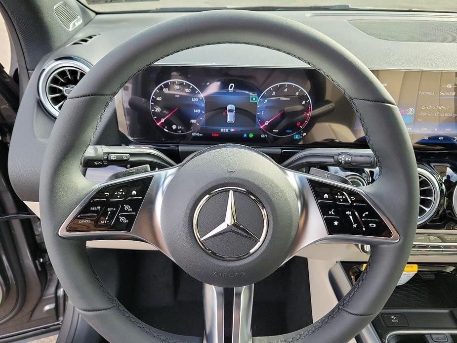 new 2025 Mercedes-Benz GLA 250 car, priced at $51,665