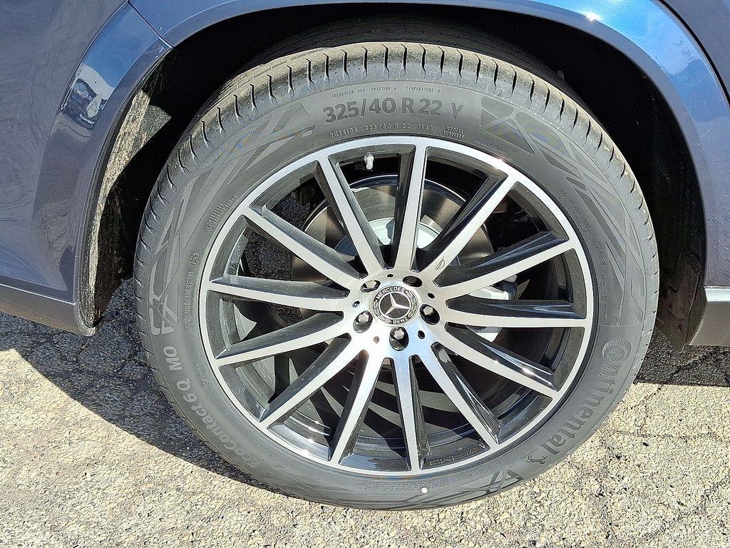 new 2026 Mercedes-Benz GLS 580 car, priced at $124,225