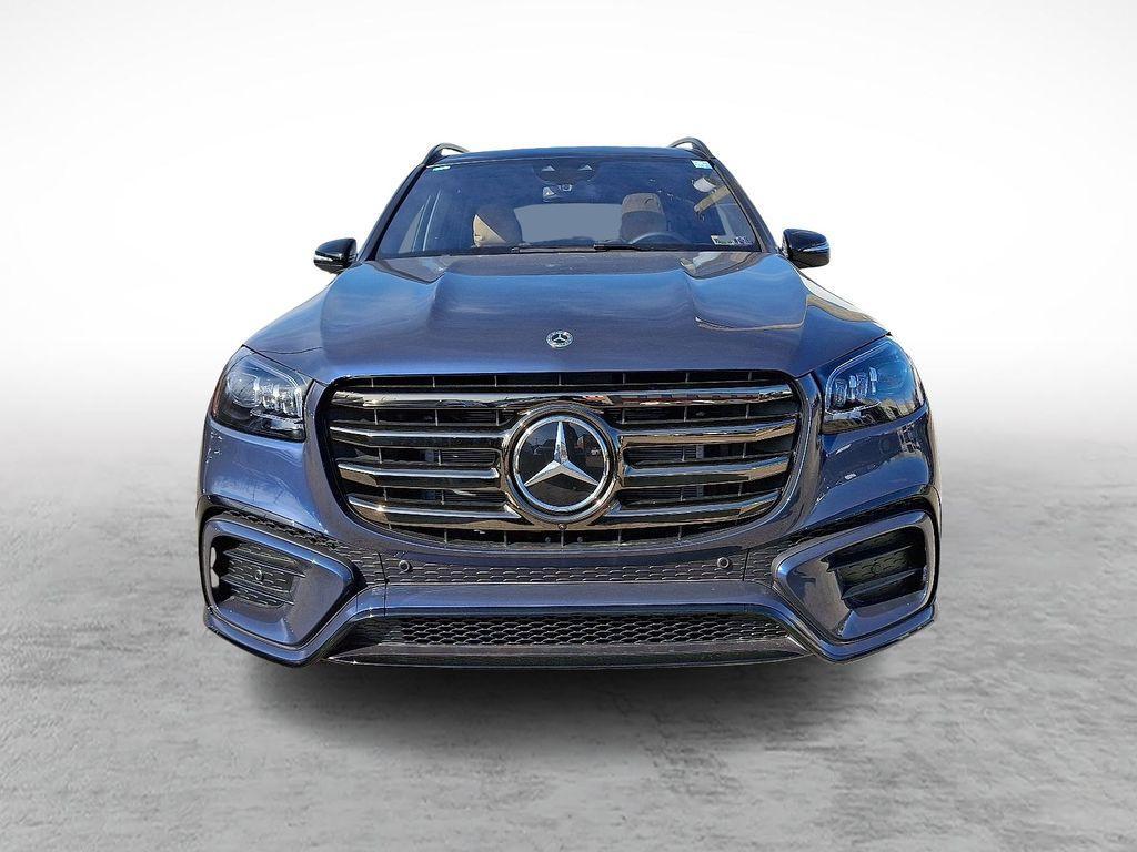 new 2026 Mercedes-Benz GLS 580 car, priced at $124,225