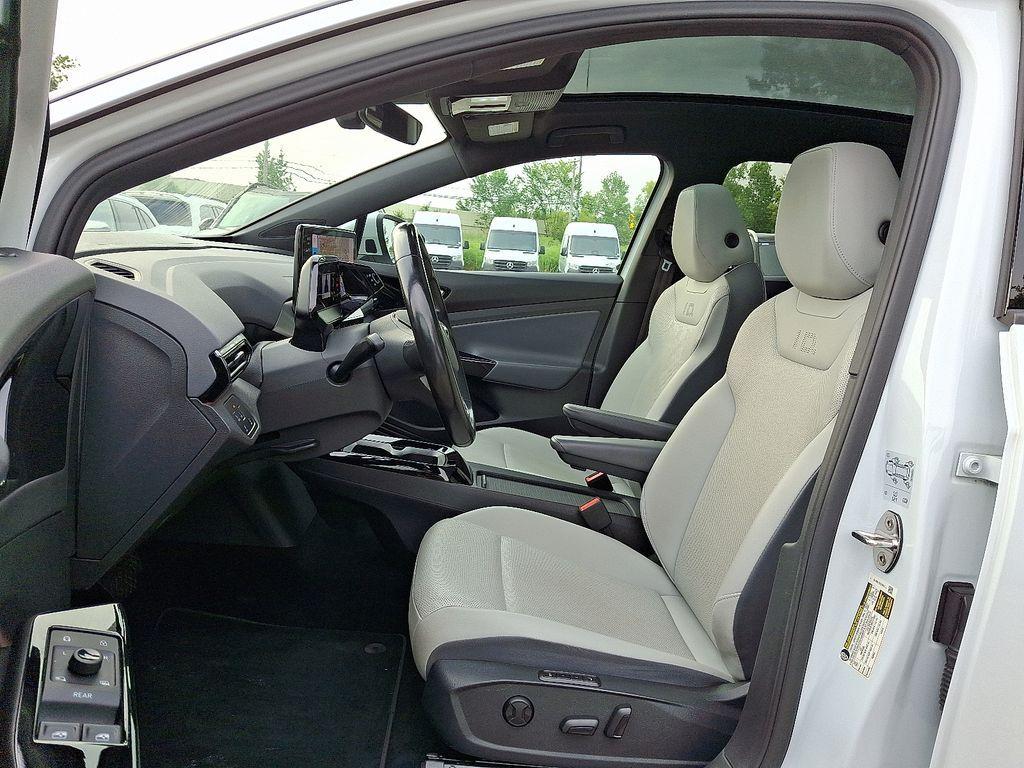 used 2022 Volkswagen ID.4 car, priced at $21,391