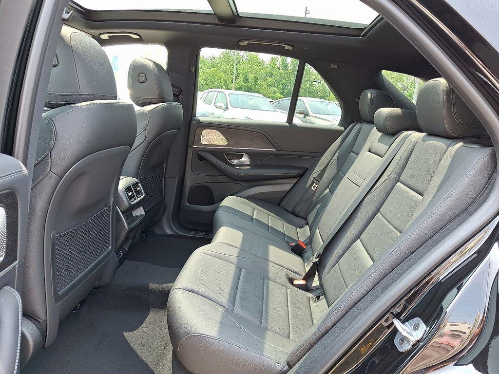 new 2025 Mercedes-Benz GLE 450e car, priced at $80,350
