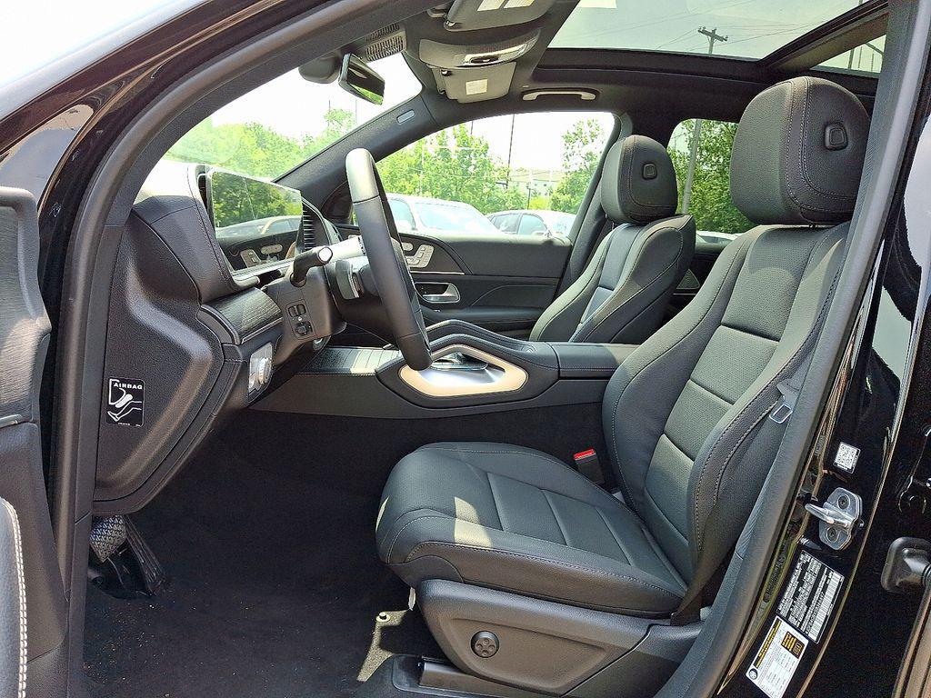 new 2025 Mercedes-Benz GLE 450e car, priced at $80,350