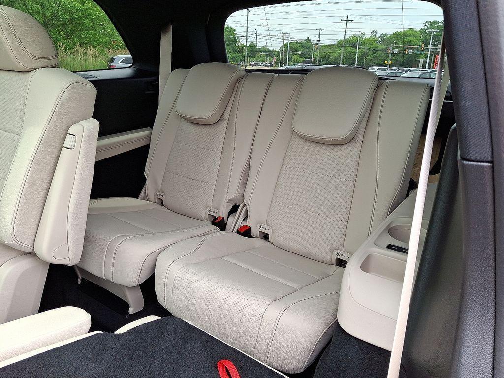 new 2025 Mercedes-Benz GLS 450 car, priced at $97,430
