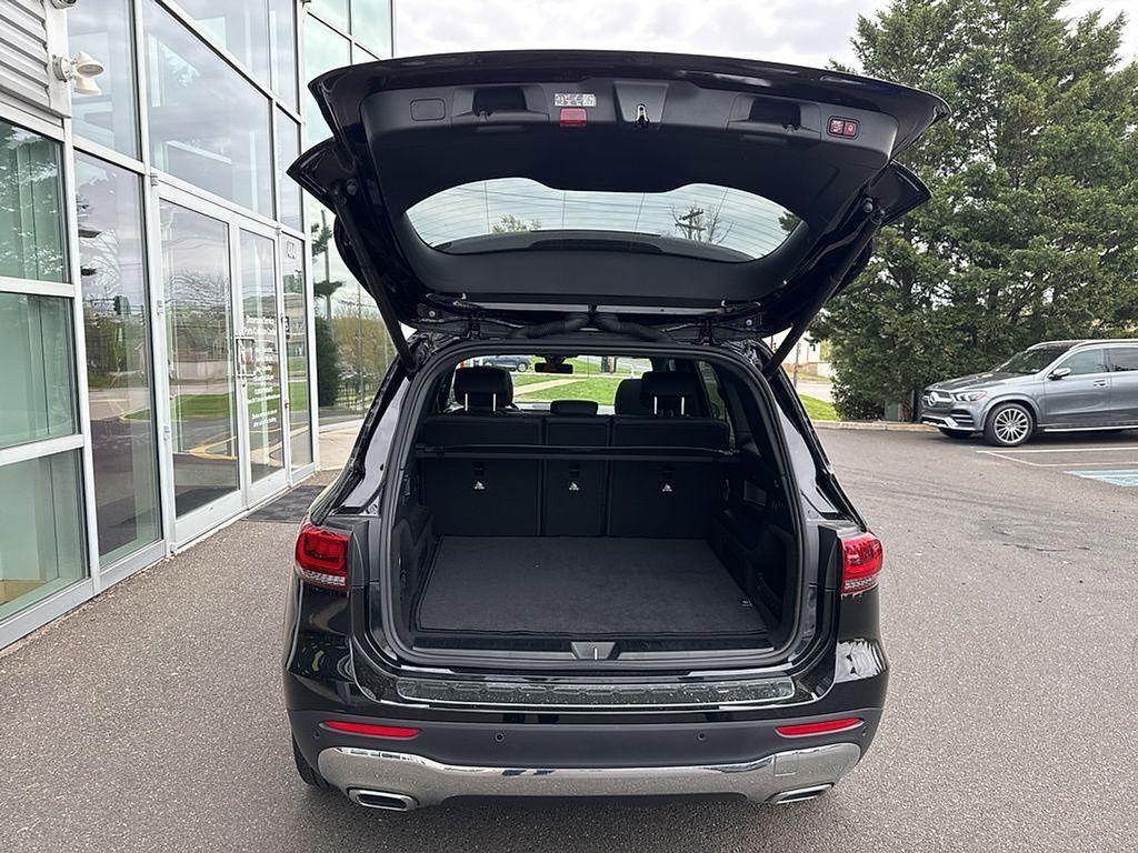 used 2023 Mercedes-Benz GLB 250 car, priced at $37,055