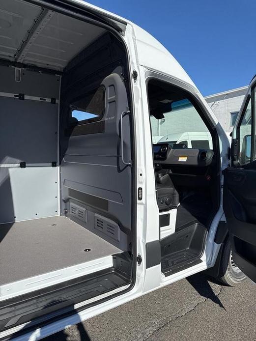 new 2025 Mercedes-Benz Sprinter 2500 car, priced at $65,678