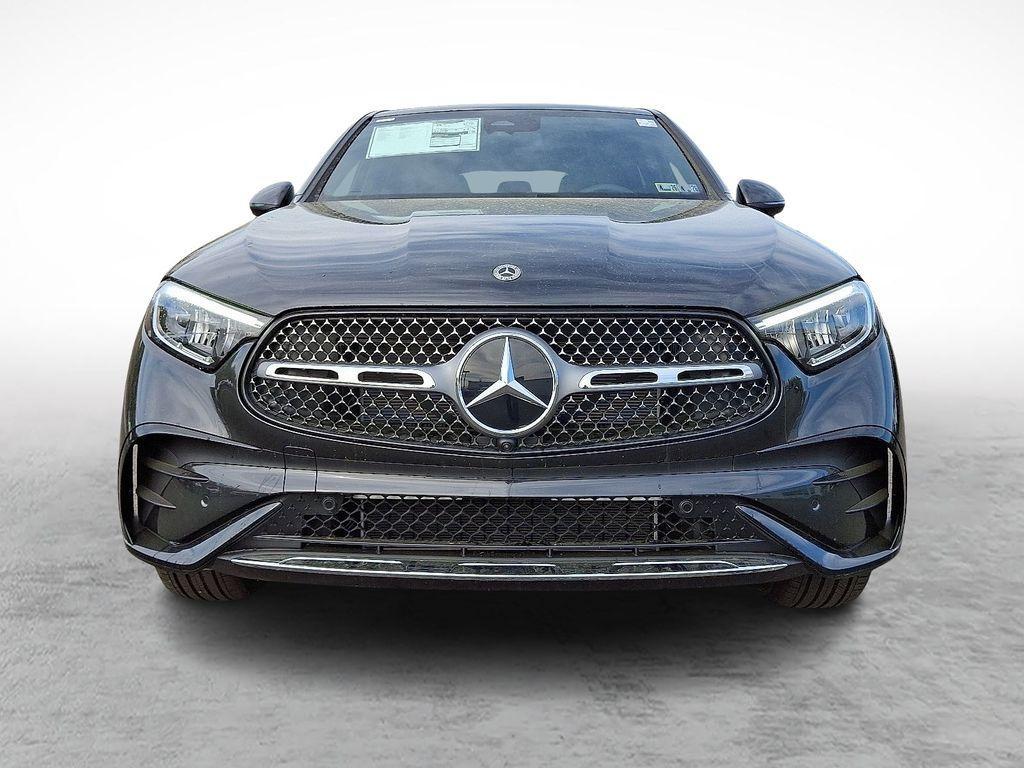 new 2025 Mercedes-Benz GLC 300 car, priced at $68,695