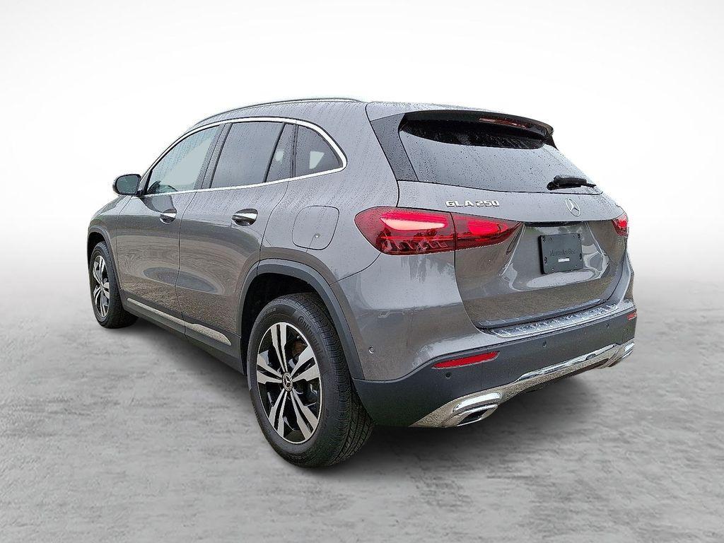 used 2025 Mercedes-Benz GLA 250 car, priced at $45,164