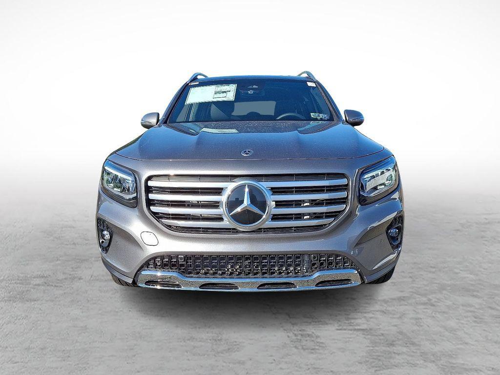 new 2025 Mercedes-Benz GLB 250 car, priced at $53,540