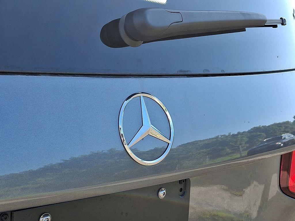 new 2025 Mercedes-Benz GLB 250 car, priced at $53,540