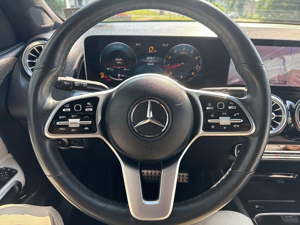 used 2021 Mercedes-Benz GLB 250 car, priced at $30,990