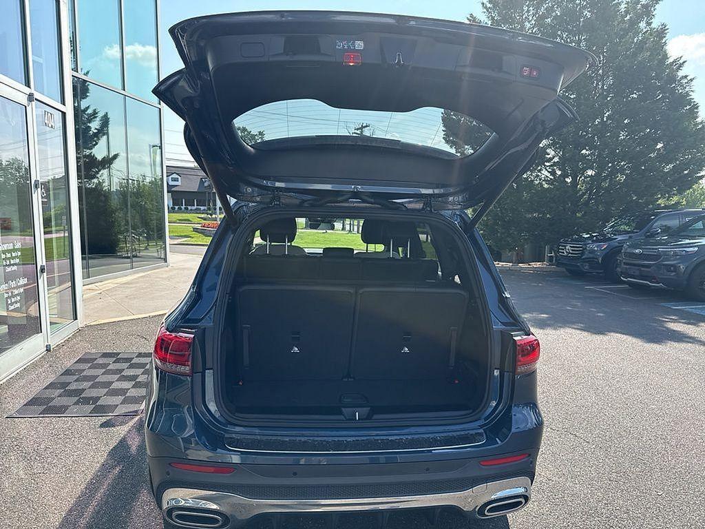 used 2021 Mercedes-Benz GLB 250 car, priced at $30,990