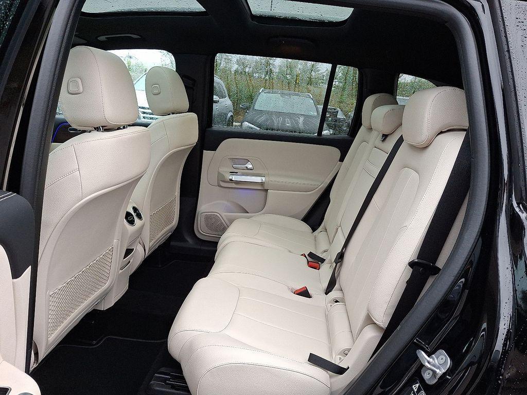 used 2025 Mercedes-Benz GLB 250 car, priced at $43,180