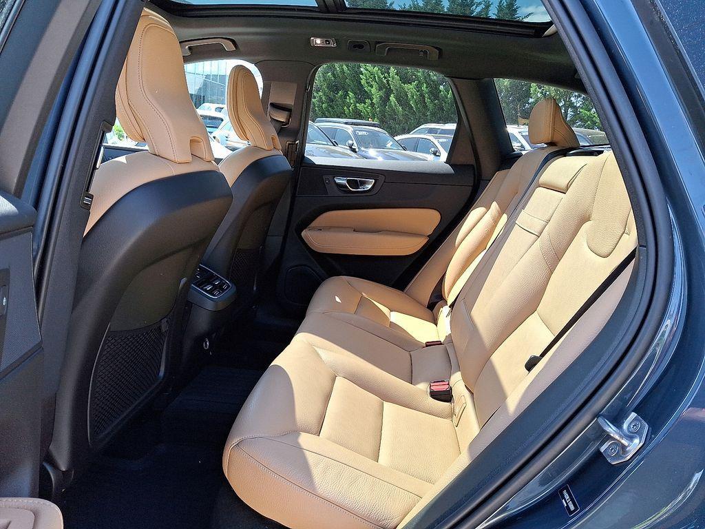 used 2020 Volvo XC60 car, priced at $25,122