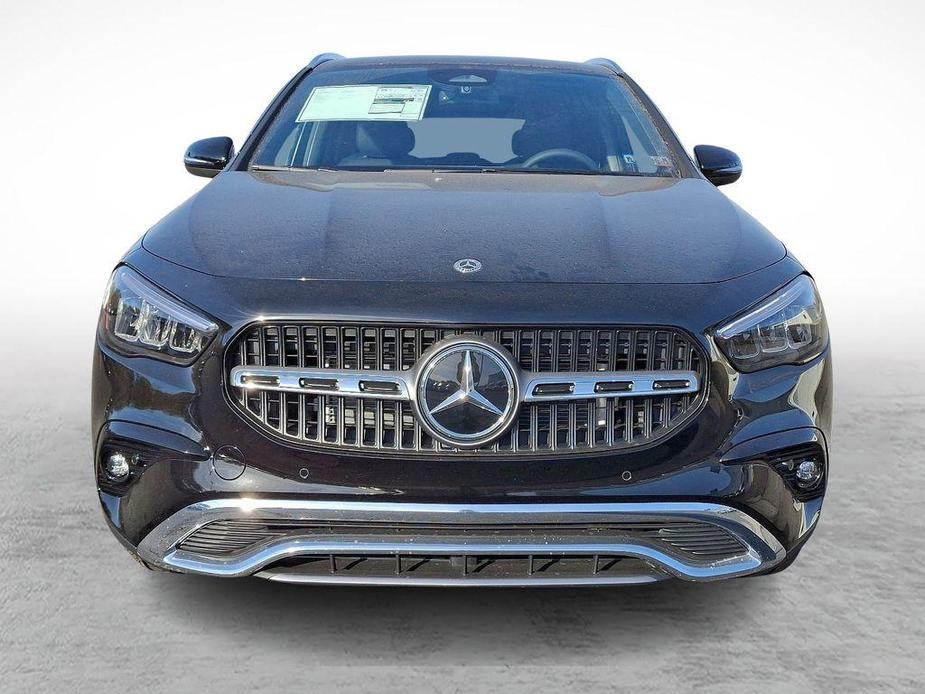 new 2025 Mercedes-Benz GLA 250 car, priced at $47,295