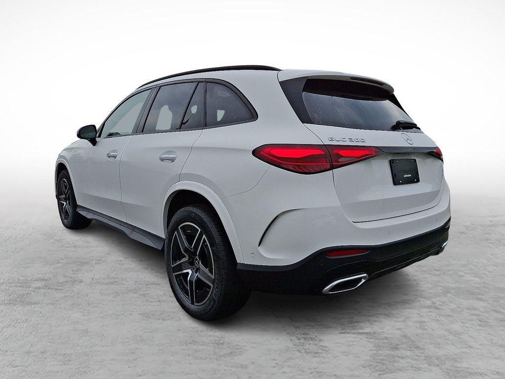 new 2025 Mercedes-Benz GLC 300 car, priced at $60,620