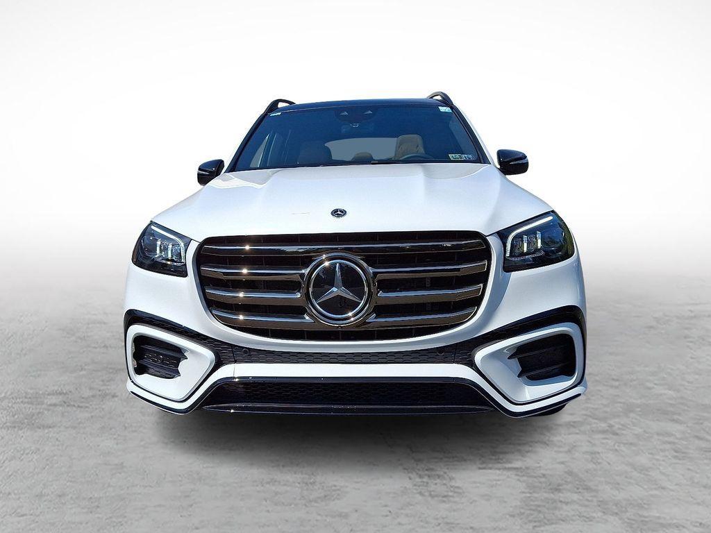 new 2025 Mercedes-Benz GLS 450 car, priced at $102,570
