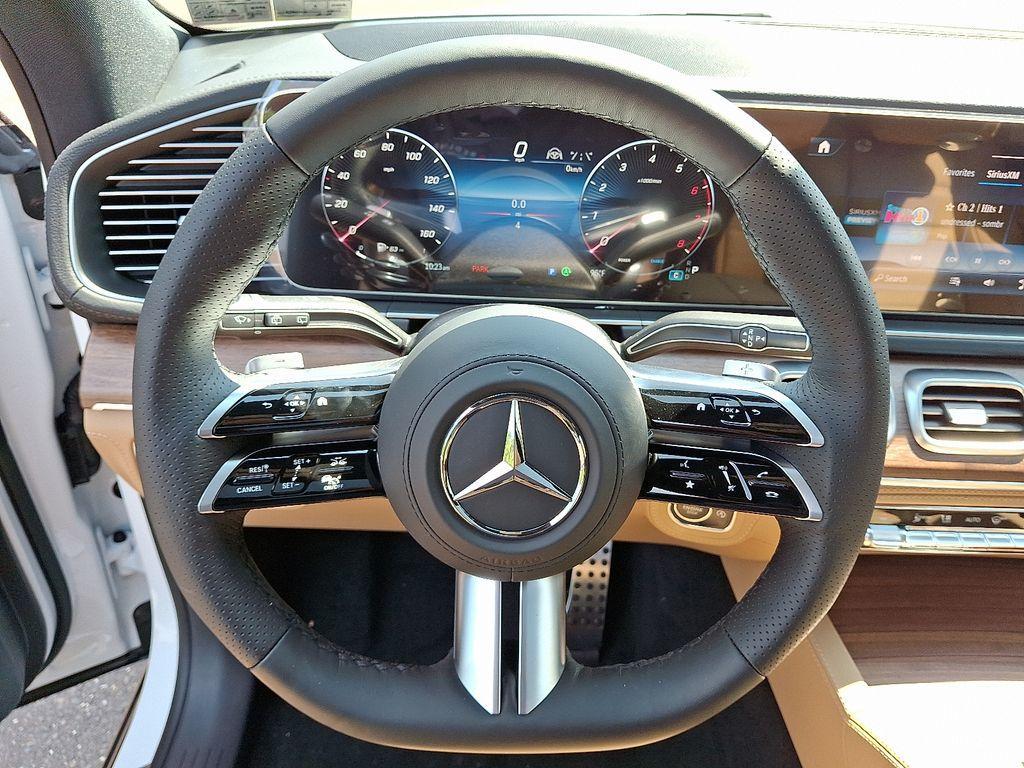 new 2025 Mercedes-Benz GLS 450 car, priced at $102,570