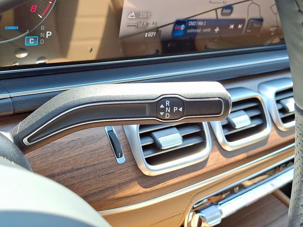 new 2025 Mercedes-Benz GLS 450 car, priced at $102,570