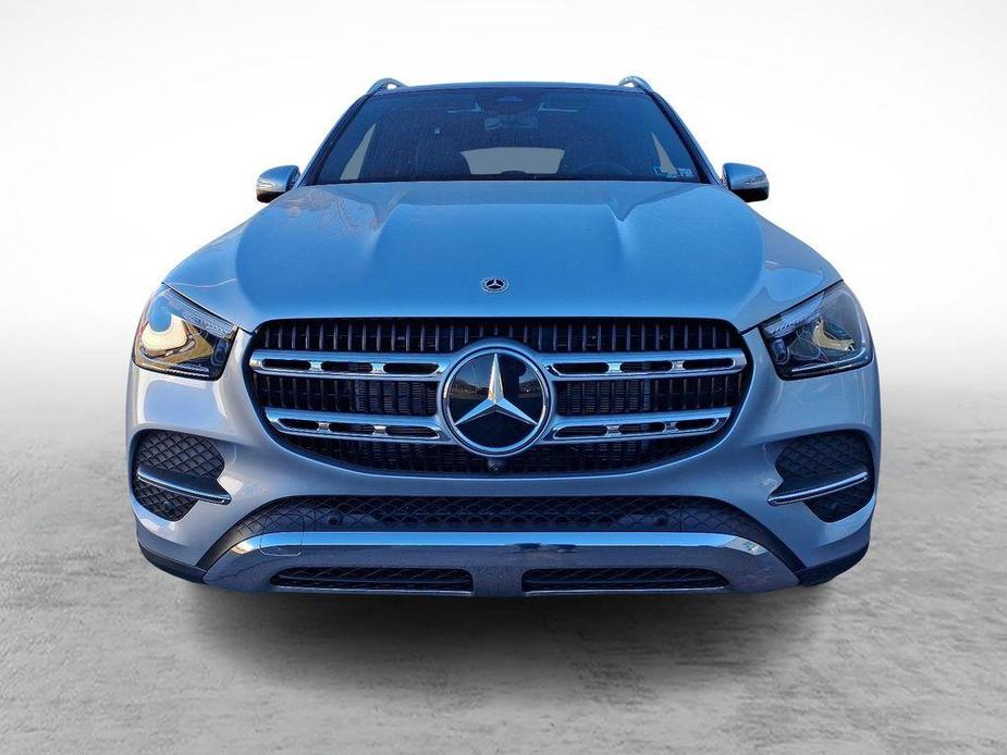 new 2025 Mercedes-Benz GLE 450 car, priced at $77,850