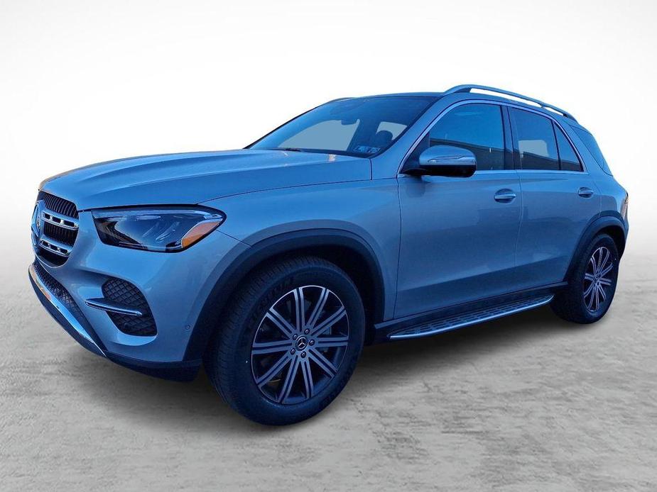 new 2025 Mercedes-Benz GLE 450 car, priced at $77,850