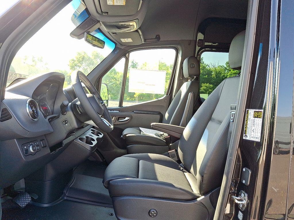 new 2025 Mercedes-Benz Sprinter 2500 car, priced at $84,513