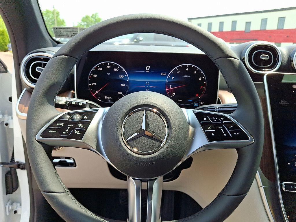 new 2025 Mercedes-Benz GLC 300 car, priced at $54,735