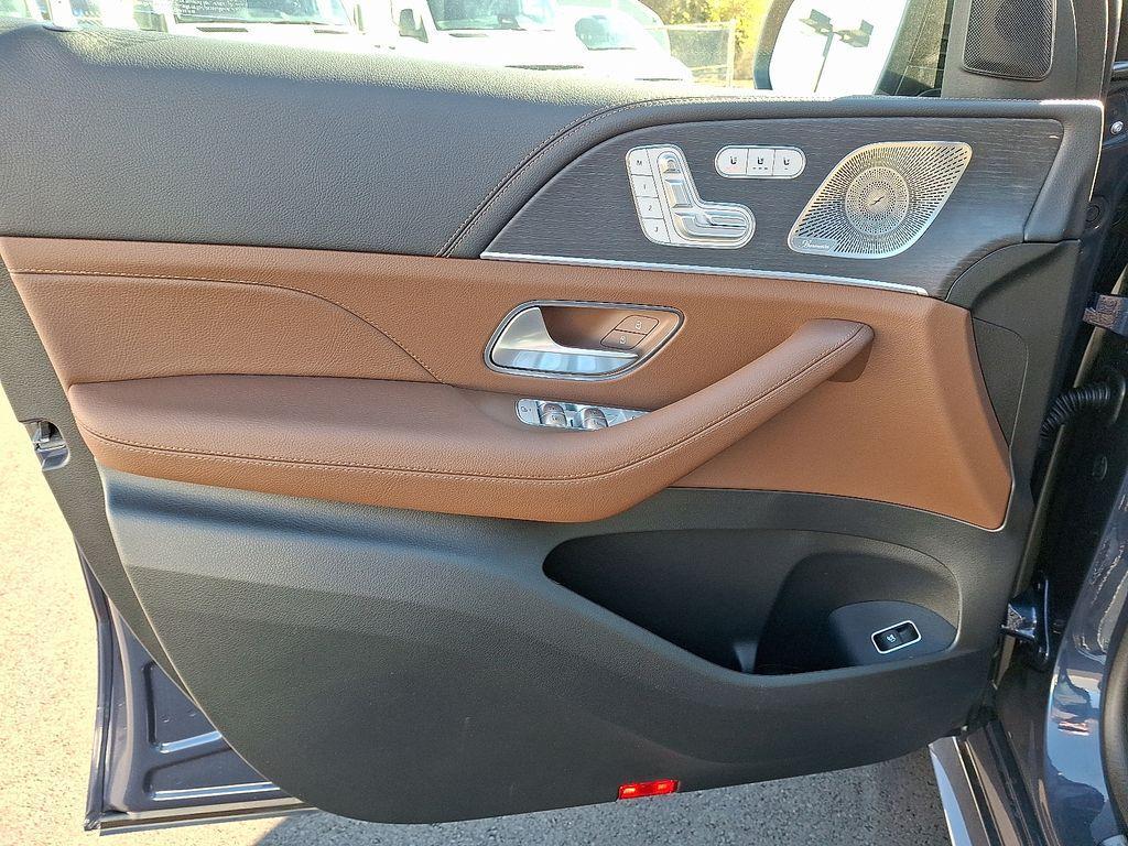 new 2026 Mercedes-Benz GLE 450 car, priced at $91,895