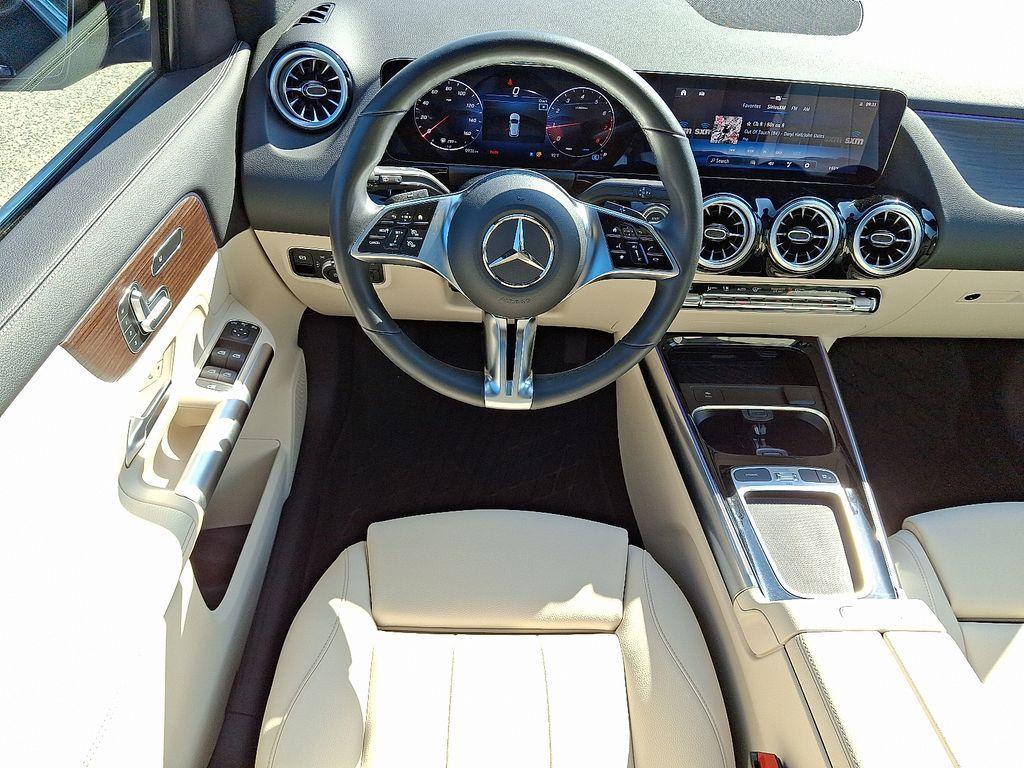 used 2025 Mercedes-Benz GLA 250 car, priced at $45,697