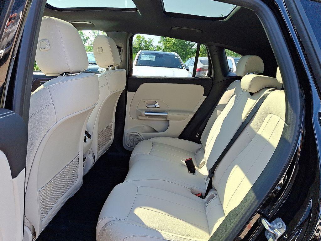 used 2025 Mercedes-Benz GLA 250 car, priced at $45,697
