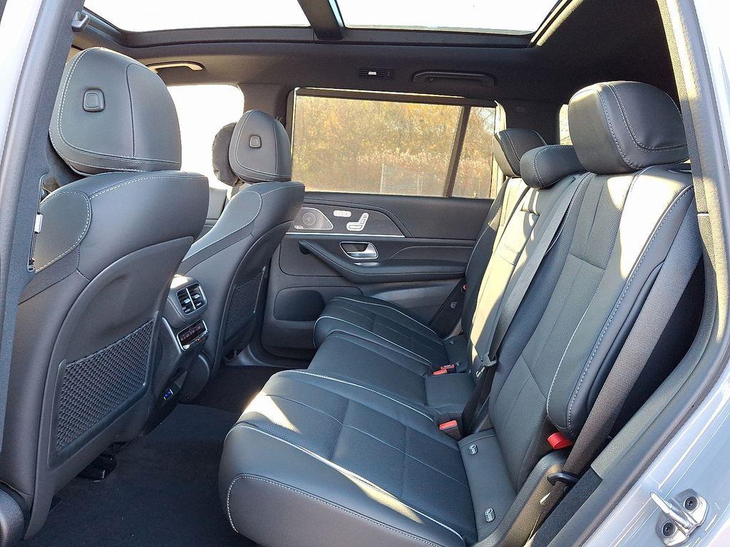 new 2026 Mercedes-Benz GLS 580 car, priced at $128,270